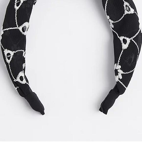 TORRID EMBROIDERED TOP KNOT HEADBAND - BLACK & WHITE - Picture 4 of 9
